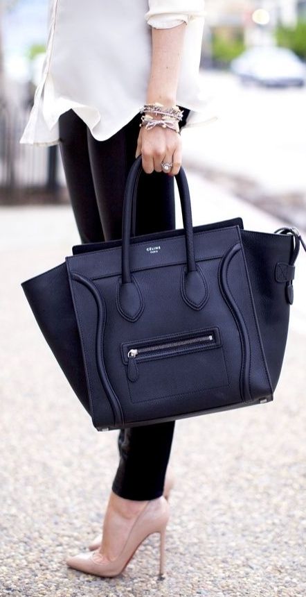 Fashion Jobs - The 10 Items Every Woman Needs in her Work Bag - Fashion Jobs in Toronto ...