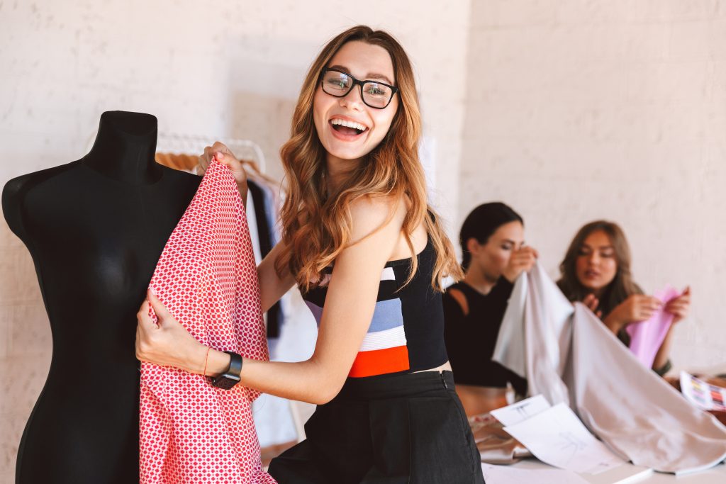 Fashion Jobs How to Land the Fashion Job After the Interview
