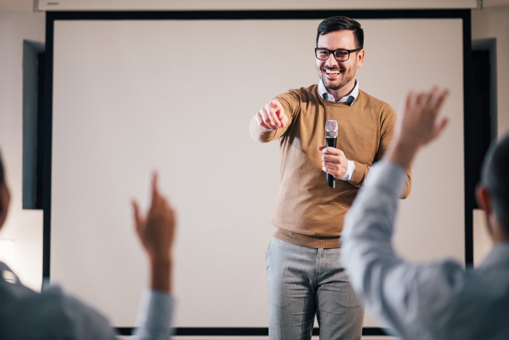Improve your Public Speaking Skills - Style Nine to Five