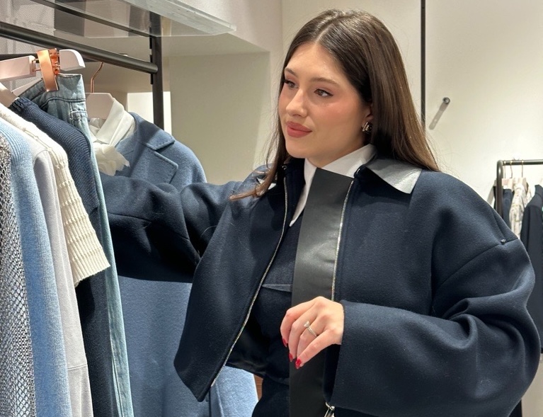 live selling fashion